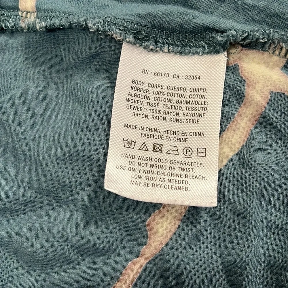 Anthropologie Akemi + Kin Top Size M - Image 5