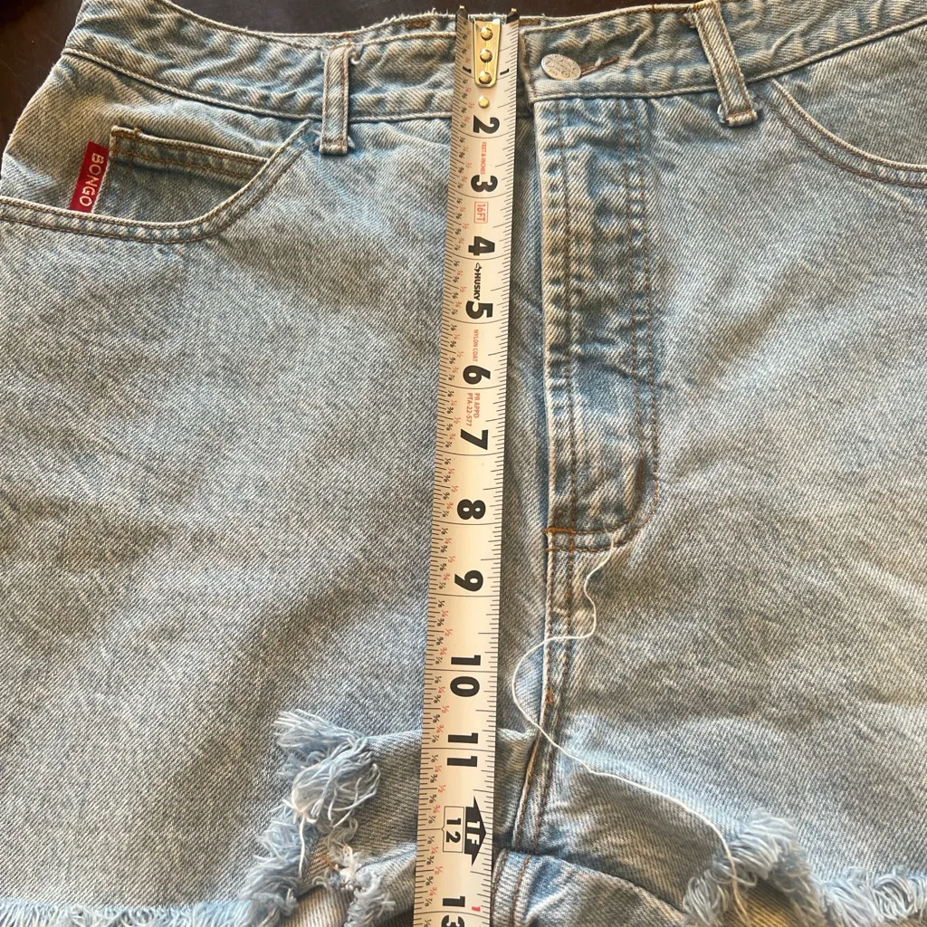 Vintage 80's 90's BONGO High Rise Mom
Short light wash Jean USA 
Gene Montesano - Image 6