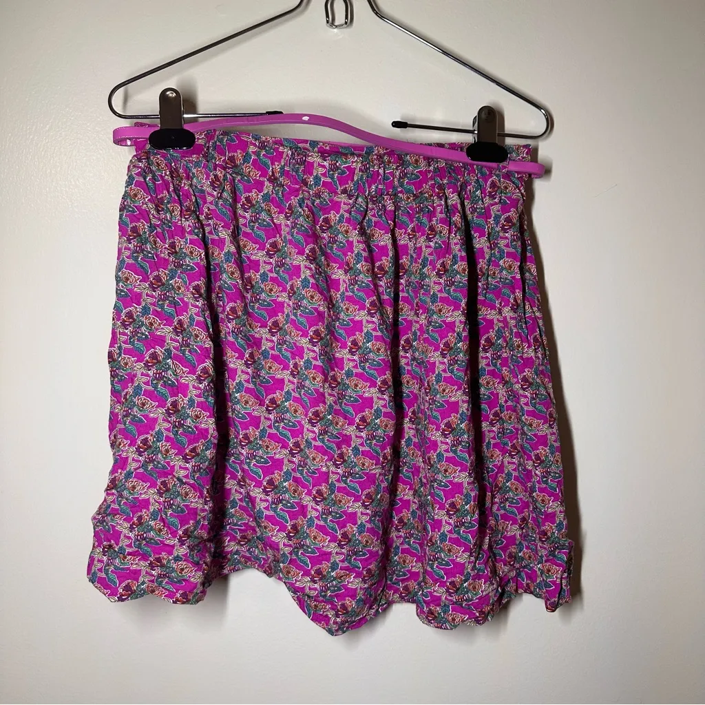 Mossimo Supply Co. Vibrant Pink Patterned Mini Skirt Size M - Image 2