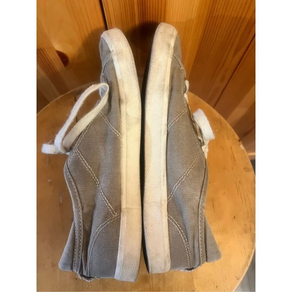 Roxy  Women 8 Sneakers - Image 7