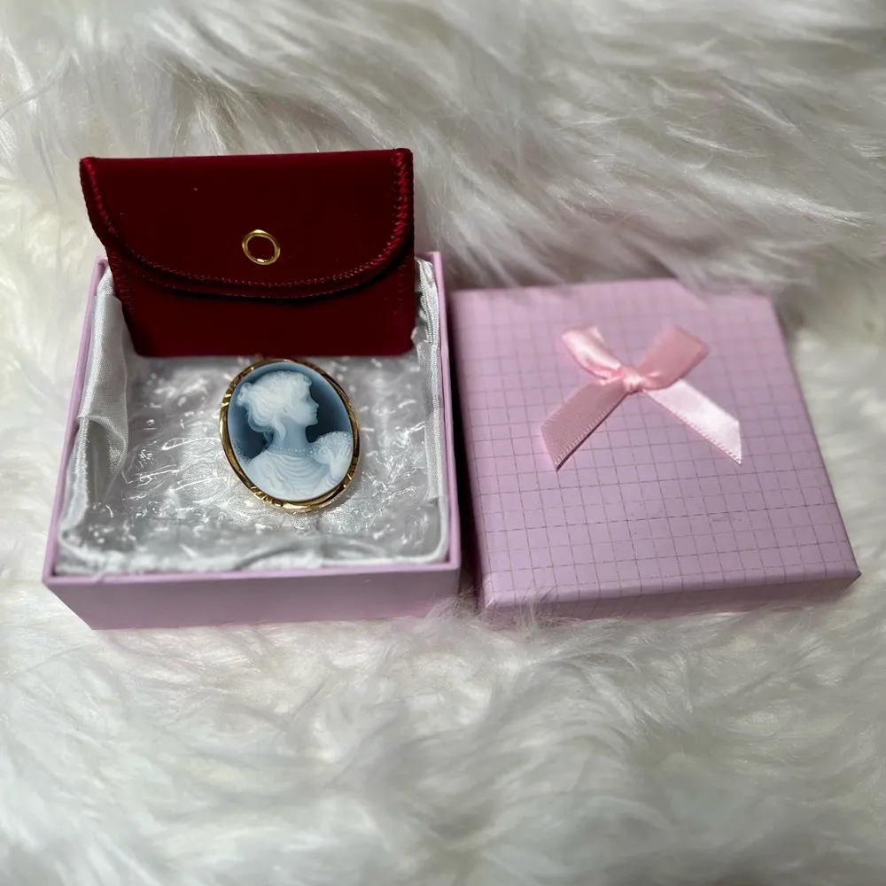 K18 gold Stamped Cameo Brooch. - Image 8