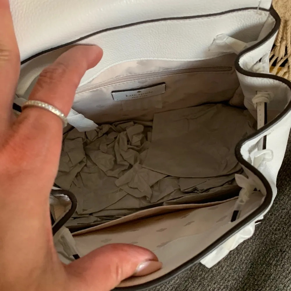 Authentic KATE SPADE Leather Flap drawstring rainbow🌈medium backpack - Image 7