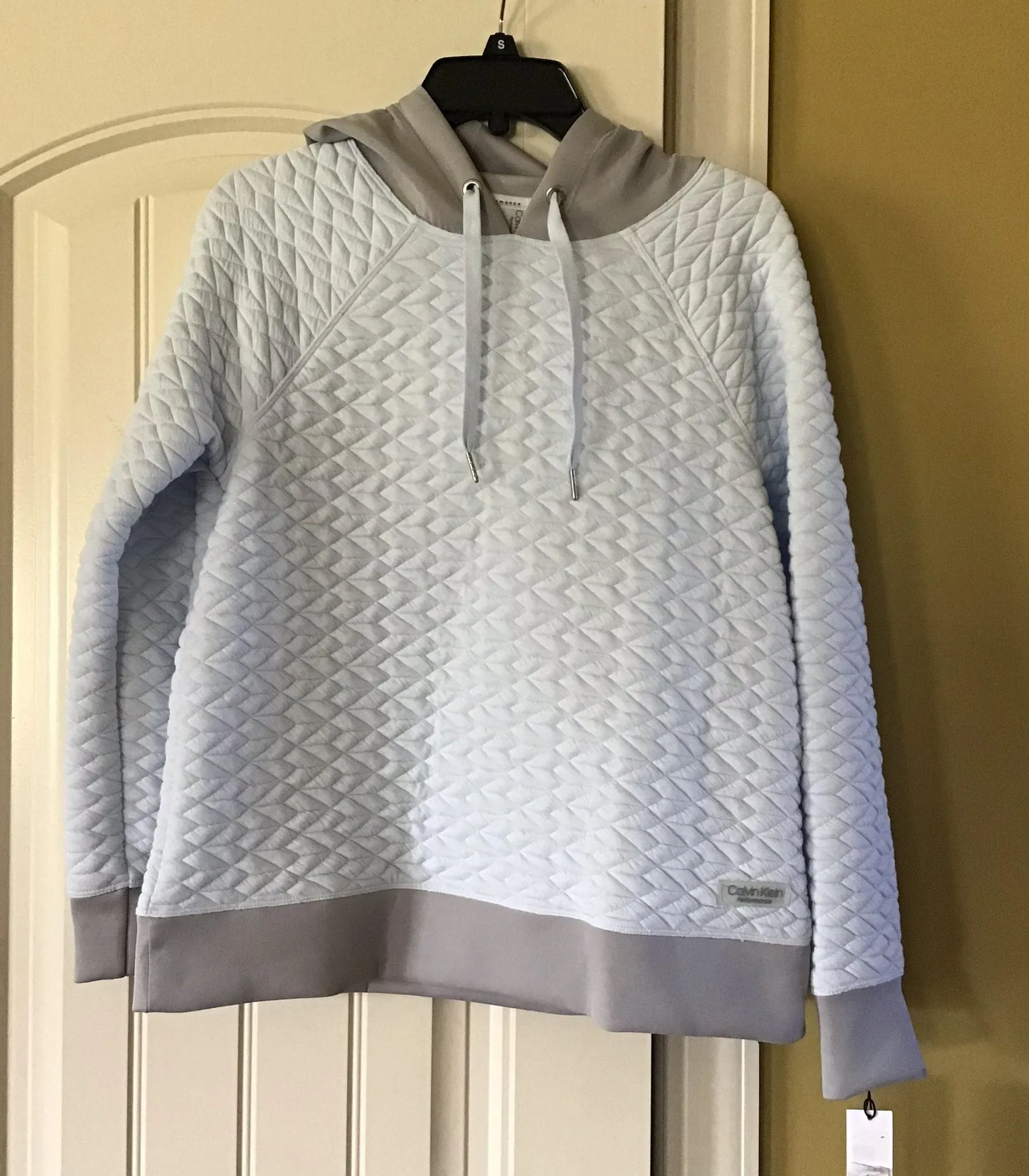 PERFORMANCE HOODIE(SzM) - Image 3