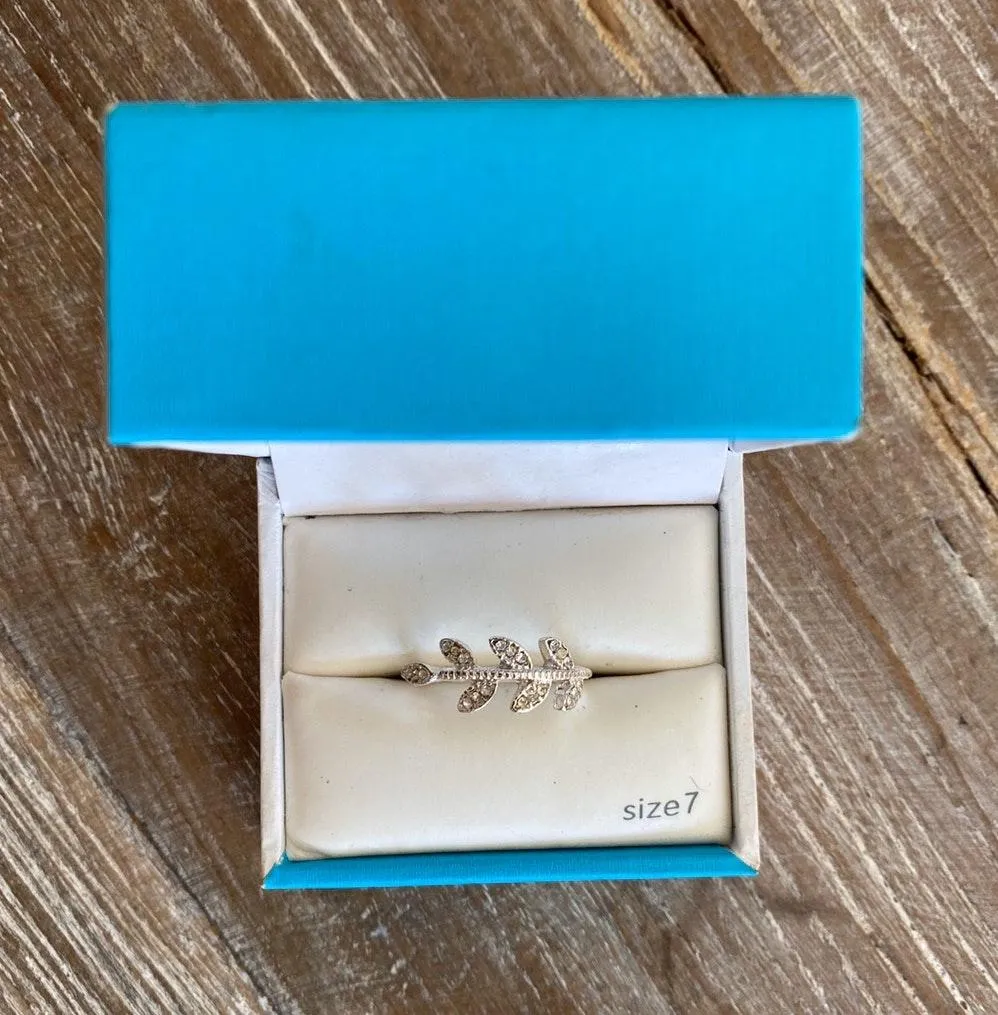 Silver Leaf Ring - Image 2