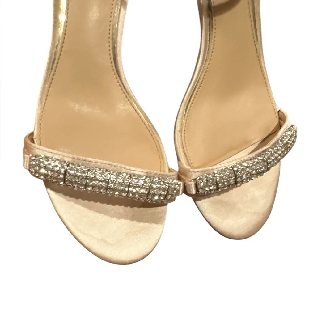 BADLEY MISCHKA JEWEL RAMSEY OPEN TOE BLOCK HEEL SATIN EVENING BRIDAL SHOES 8 Silver - Image 8