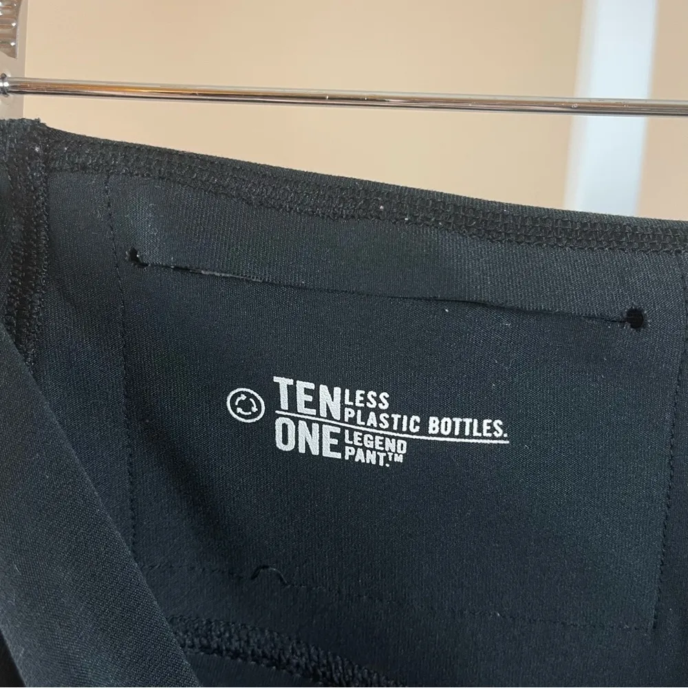 Nike Women's Medium Dri-Fit Legend Low Rise Veneer Capris 2.0 Leggings Neon Mesh - Image 7