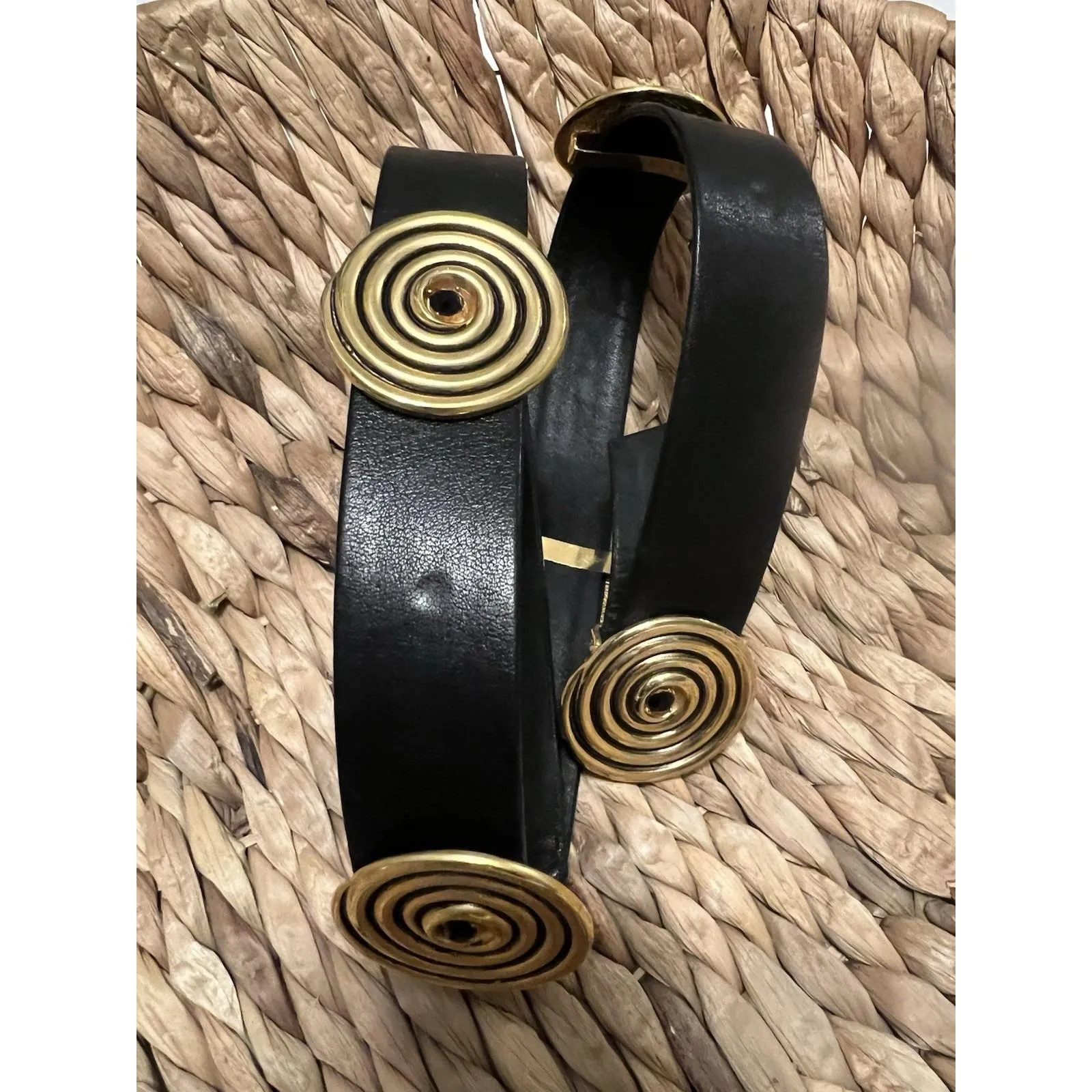 vintage accessocraft nyc Gold Medallion Belt 70's Vintage Glove Leather 32 1/4" - Image 9