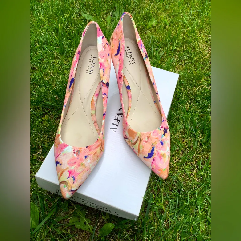 Ladies pointed toe pump on mid heels 🌸🌼🌸 Pink Size 10 - Image 12