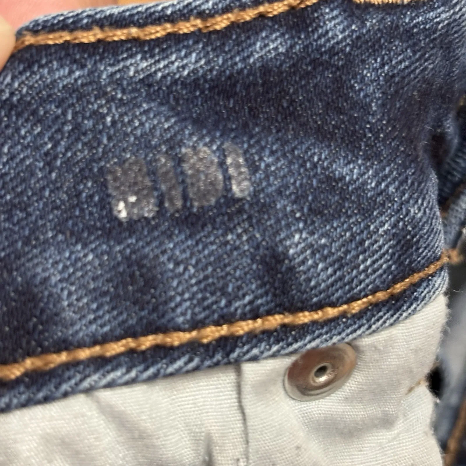 Aeropostale‎ Aero Distressed Rolled Raw Cuff Midi Denim Jean Shorts Sz 4 - Image 6