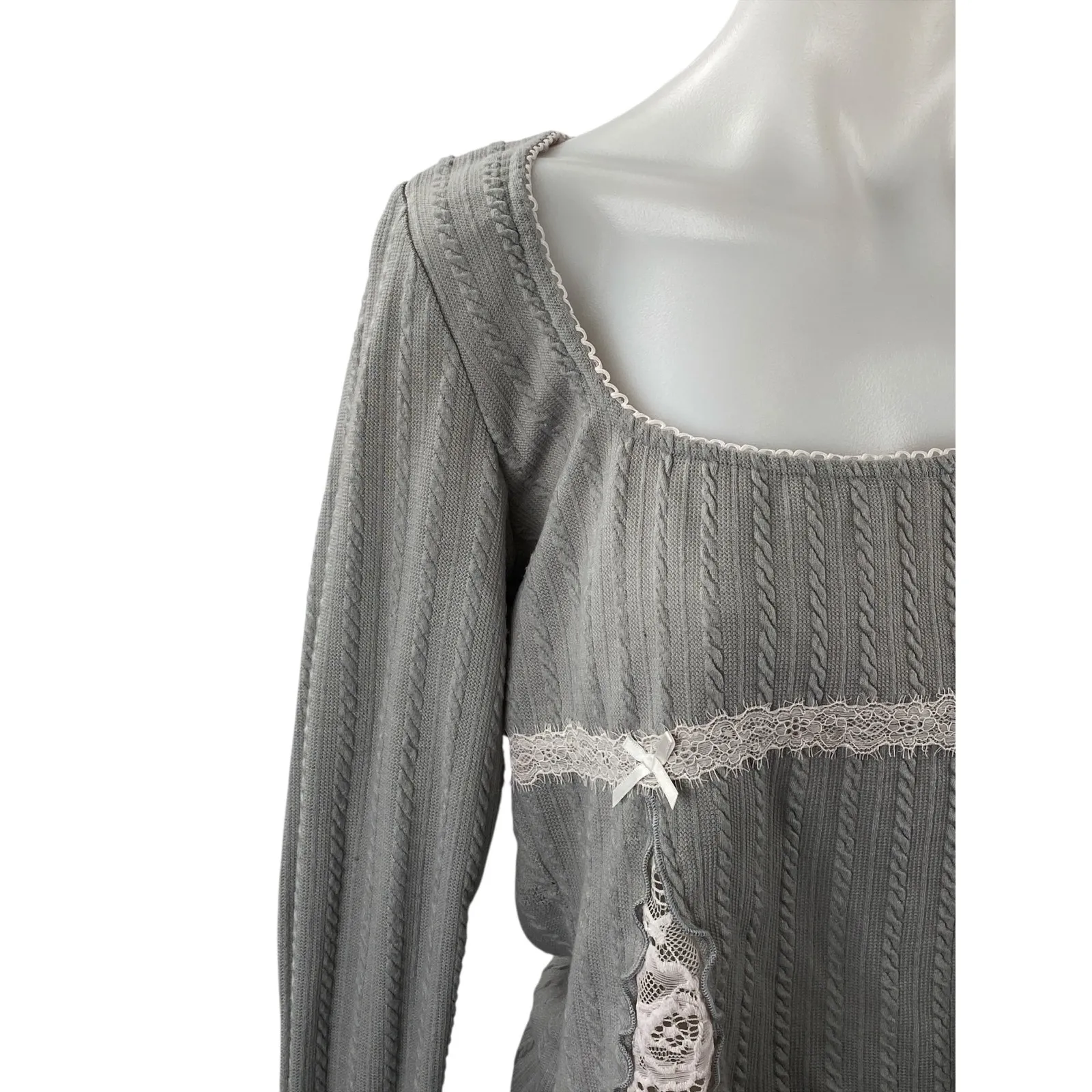 Princess Polly Women's Gray Floral Lace Trip Long Sleeve Boxy Blouse Top Size 10 - Image 2