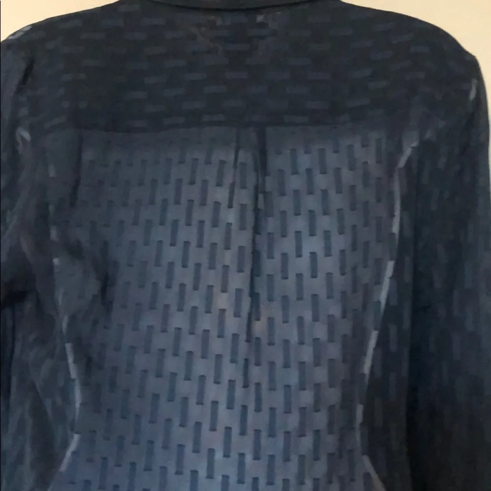 Lucky Brand Sheer navy Blue Blouse, size Petite Small - Image 3