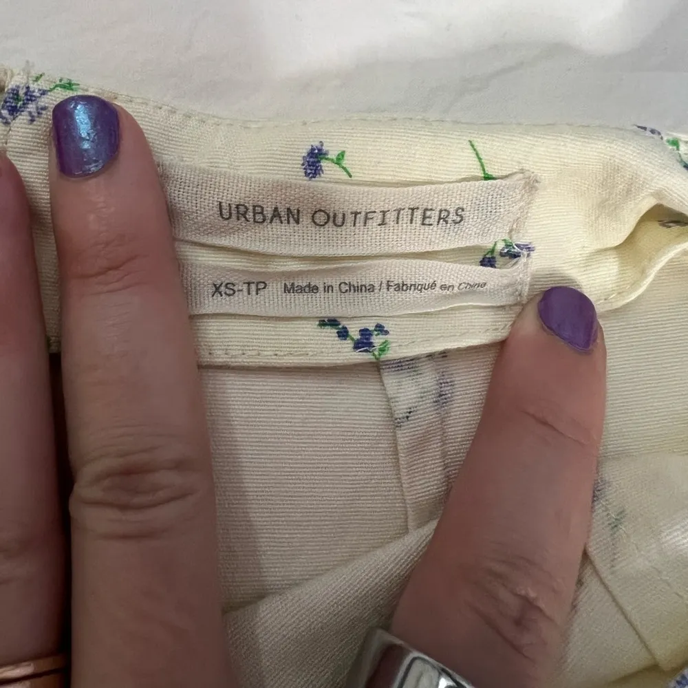 Urban Outfitters Ashton Ruffle Mini Skirt Pale Yellow with Blue Flowers XS - Image 4