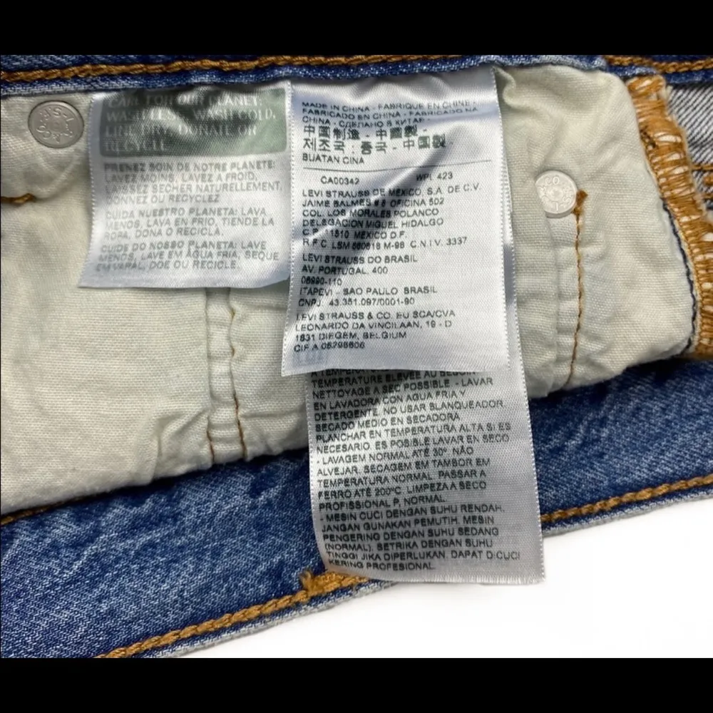 Levi’s 501 Glow Patchwork Shorts 24 Distressed - Image 14