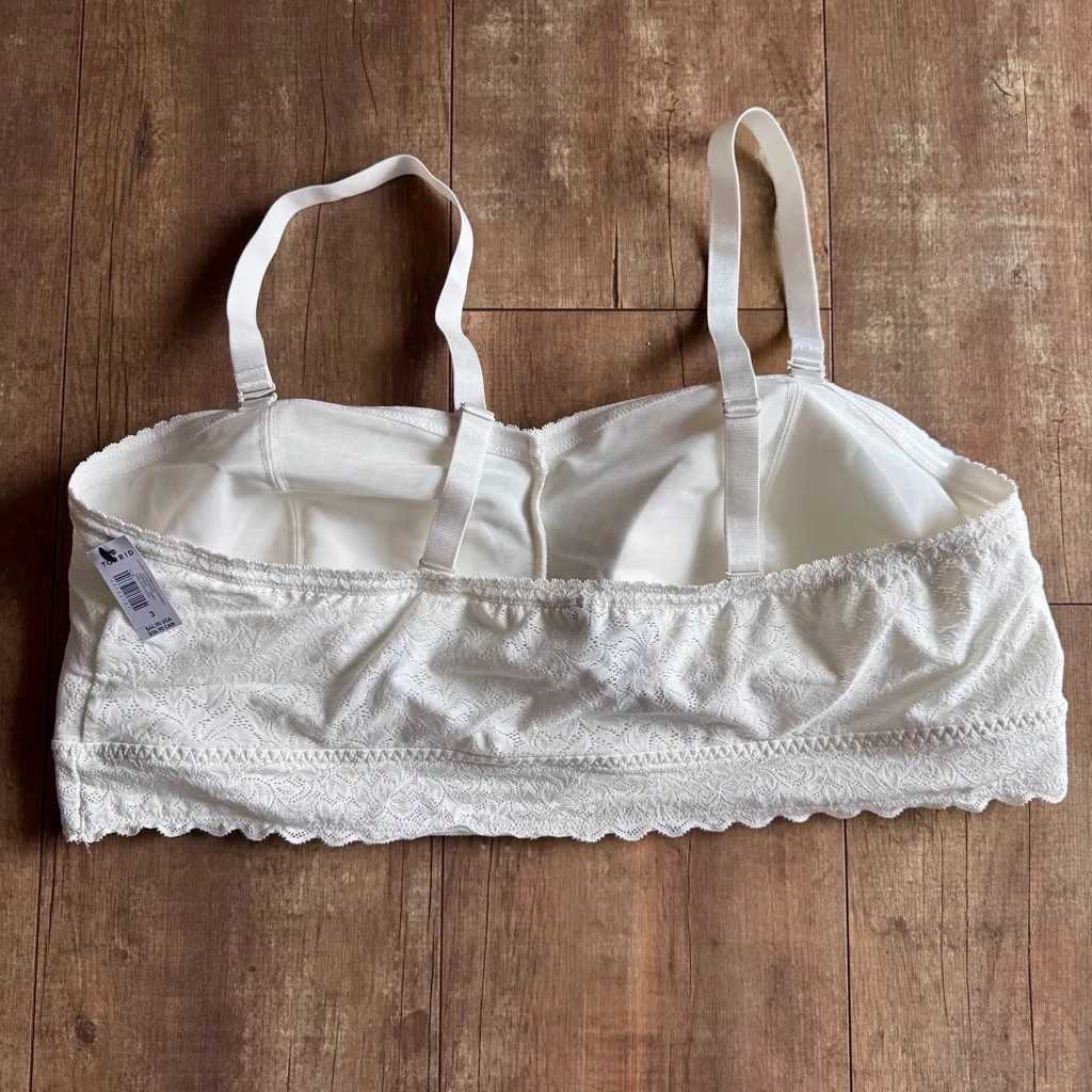 Torrid NWT Lightly Lined 4-Way Stretch Lace Bandeau Size 3 - Image 3