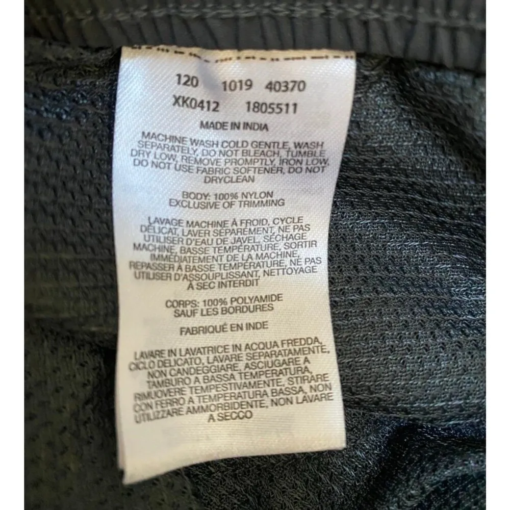 Columbia Women’s Silver Ridge Cargo Shorts Black Size S - Image 6