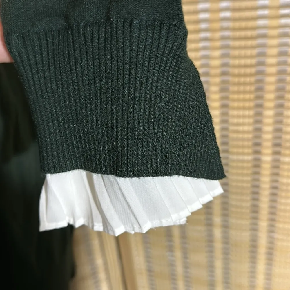 Vila Milano Dark Forest Green Sweater With White Faux Shirt Collar Cuffs Medium - Image 10