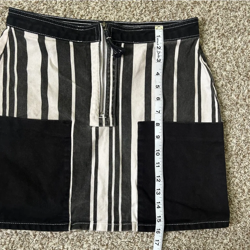 BDG Ruby Striped Zip-Front Skirt Denim Black White Monochrome Mini Skirt Medium - Image 10