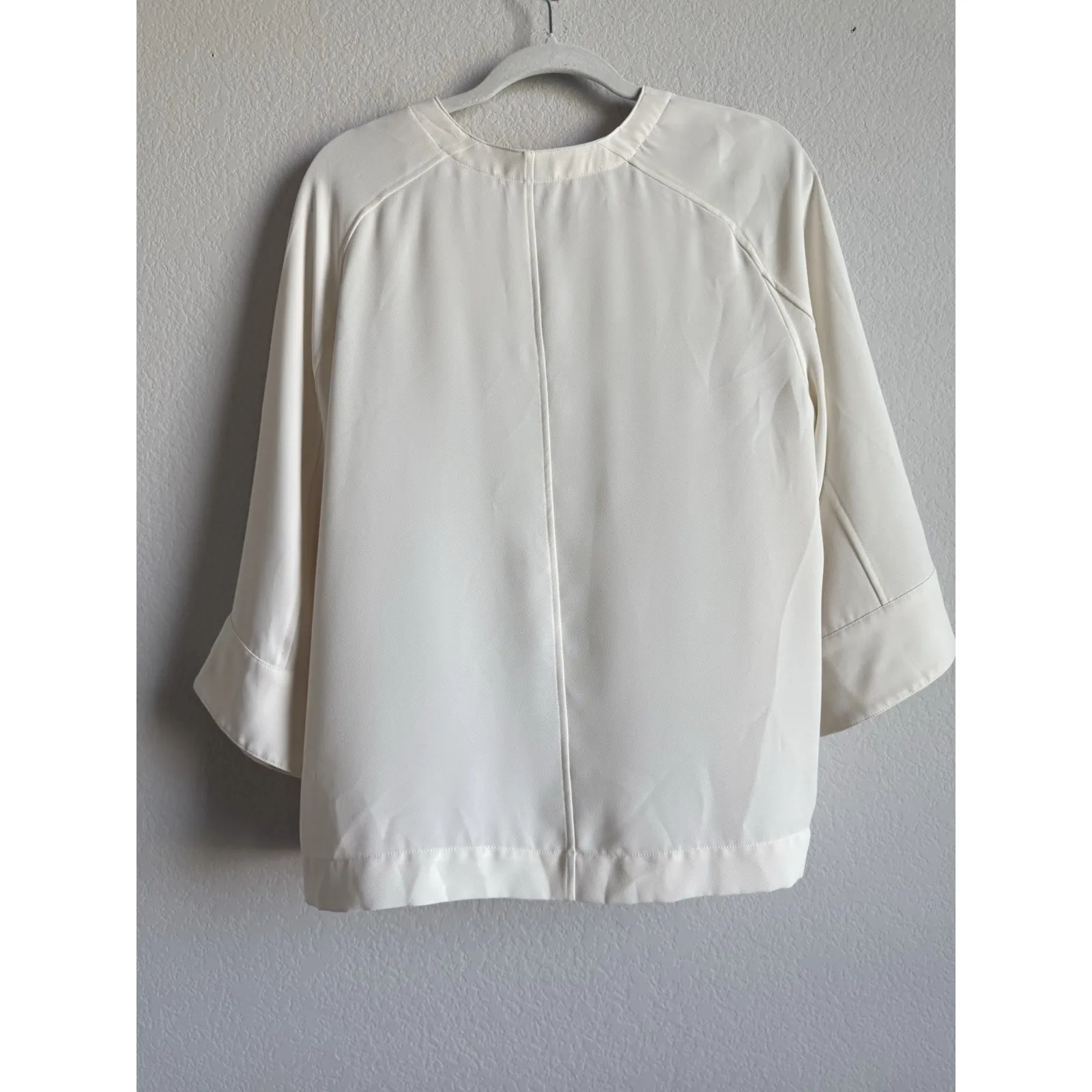 Ann Taylor Women's Wide Dolman Sleeves Ivory Top Blouse Size Large Casual Office - Image 2