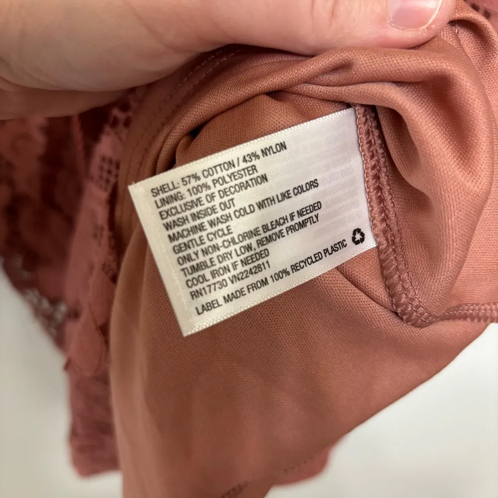 Xhilaration Boho Crochet Mauve Floral Lined Lace Cold Shoulder Mini Dress Size S - Image 4