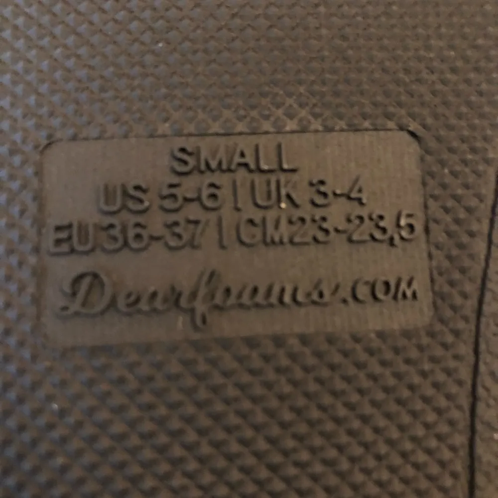 Dearfoams Chenille Slippers Size 5-6 Small Womens Scuff Memory Foam Black New - Image 9