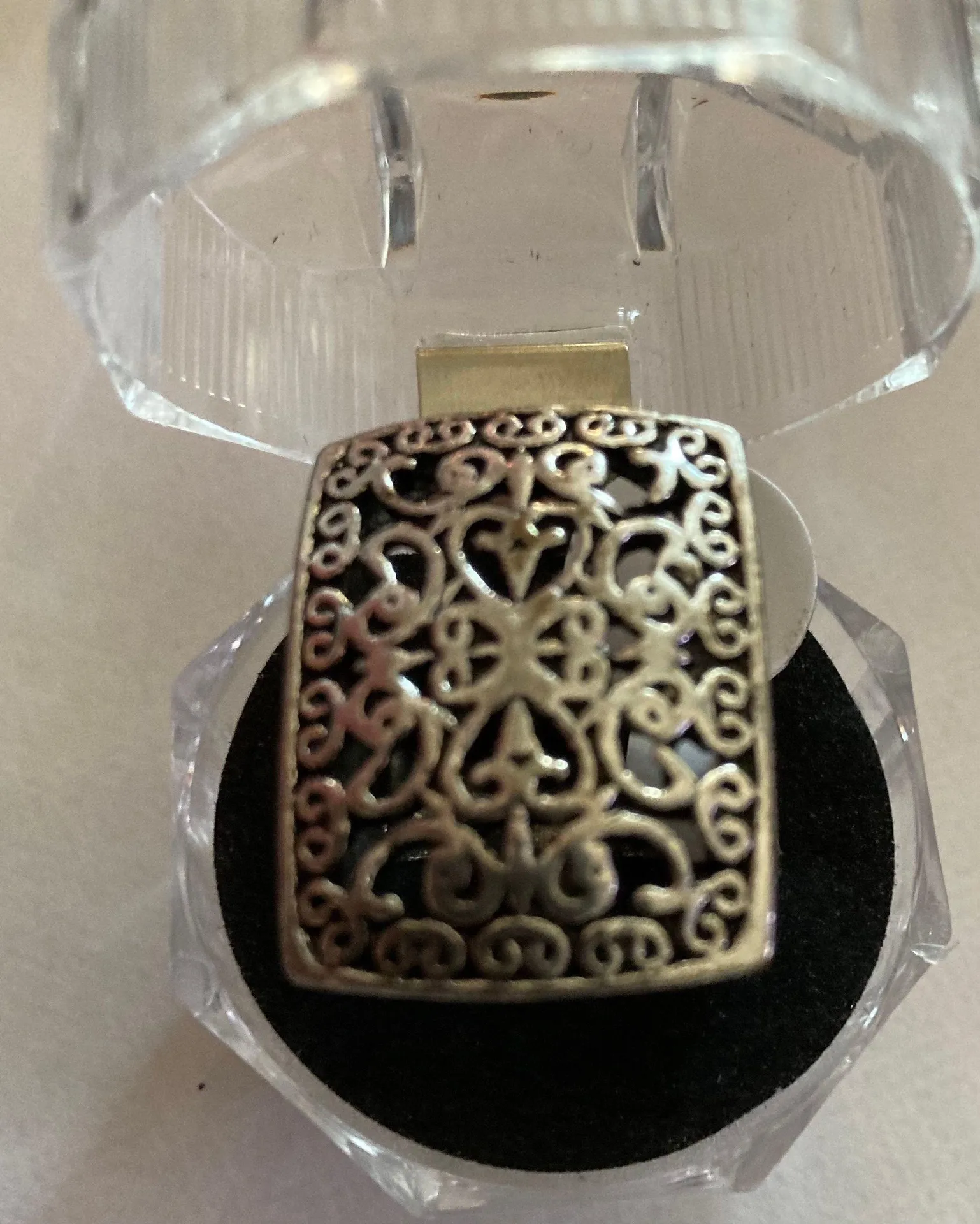 Woman ring Premier Designs silver color size 9  - Image 3