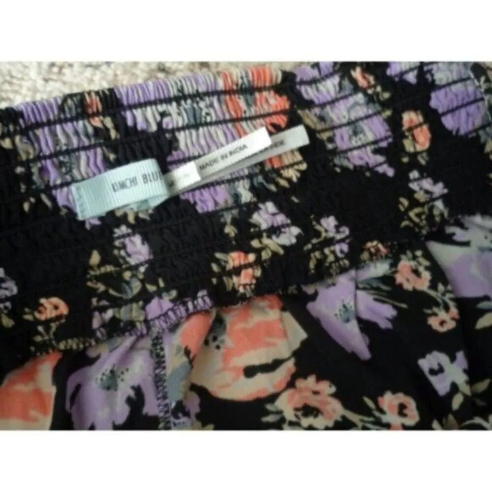 Kimchi Blue women's medium black Floral pull-on shorts - Image 5