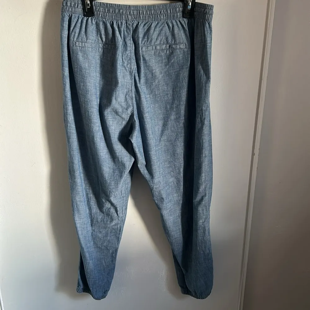 Gap Women’s Lightweight Chambray Utility Style Joggers Lounge Everyday Wear Pant - Image 4