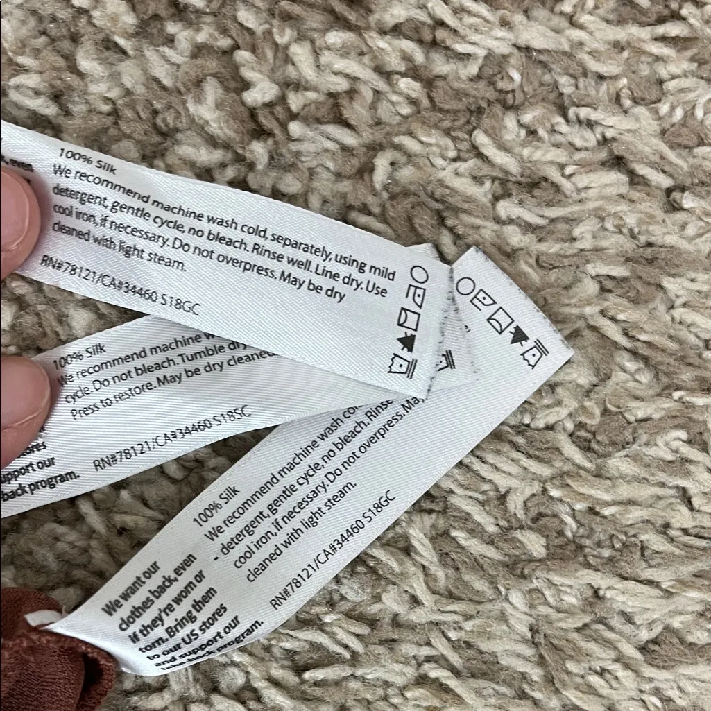 Eileen Fisher 100% Silk Sleeveless Tank Tops - Size Medium - Image 3