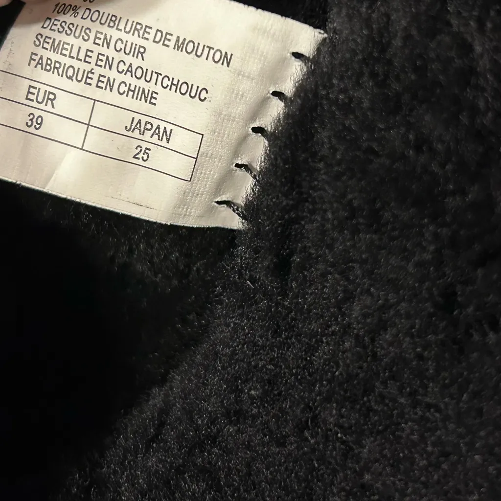 EMU Australia Moonta W11799 black suede sheepskin - Image 14