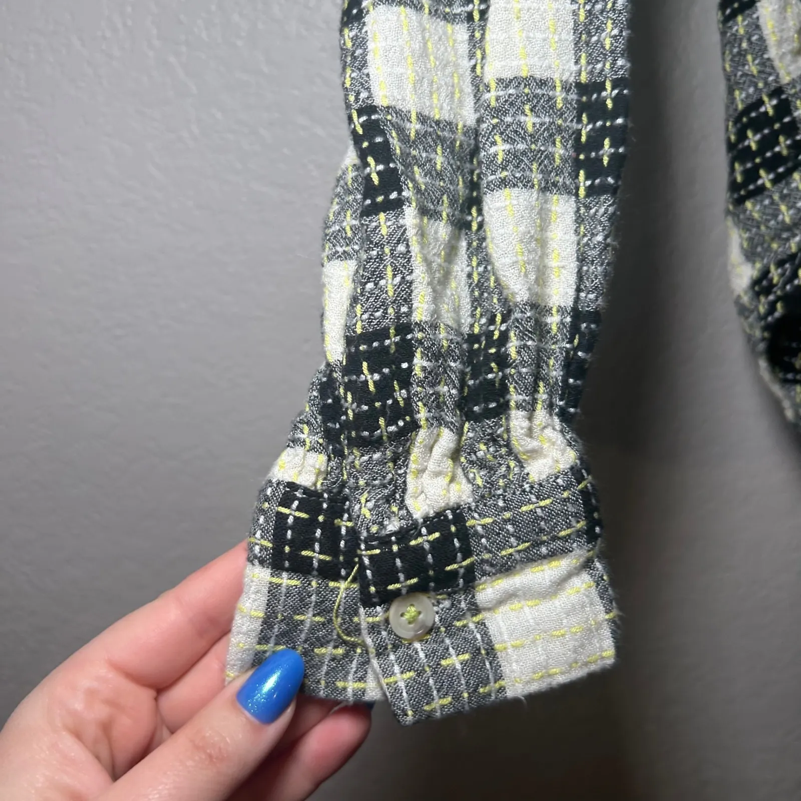 Pilcro Plaid Button Up Long Sleeve Shirt Black White Yellow Women's S Classic - Image 3