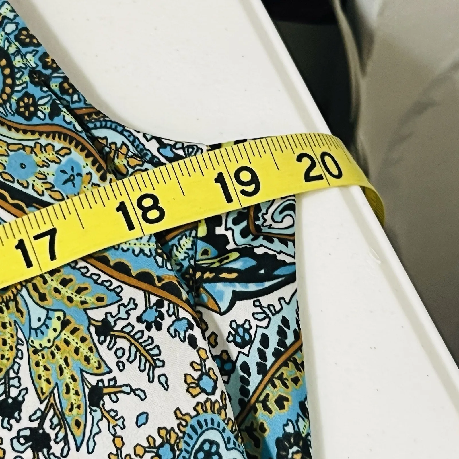 Jones Studio Separates Woman’s Multi Color Paisley Sleeveless Blouse Size XL EUC - Image 10