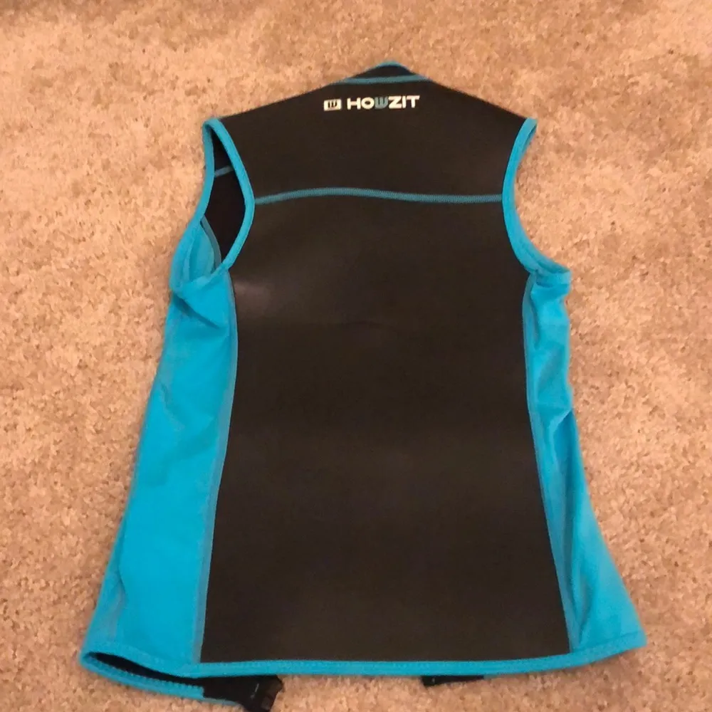 Howzit Neoprene vest Blue - Image 2