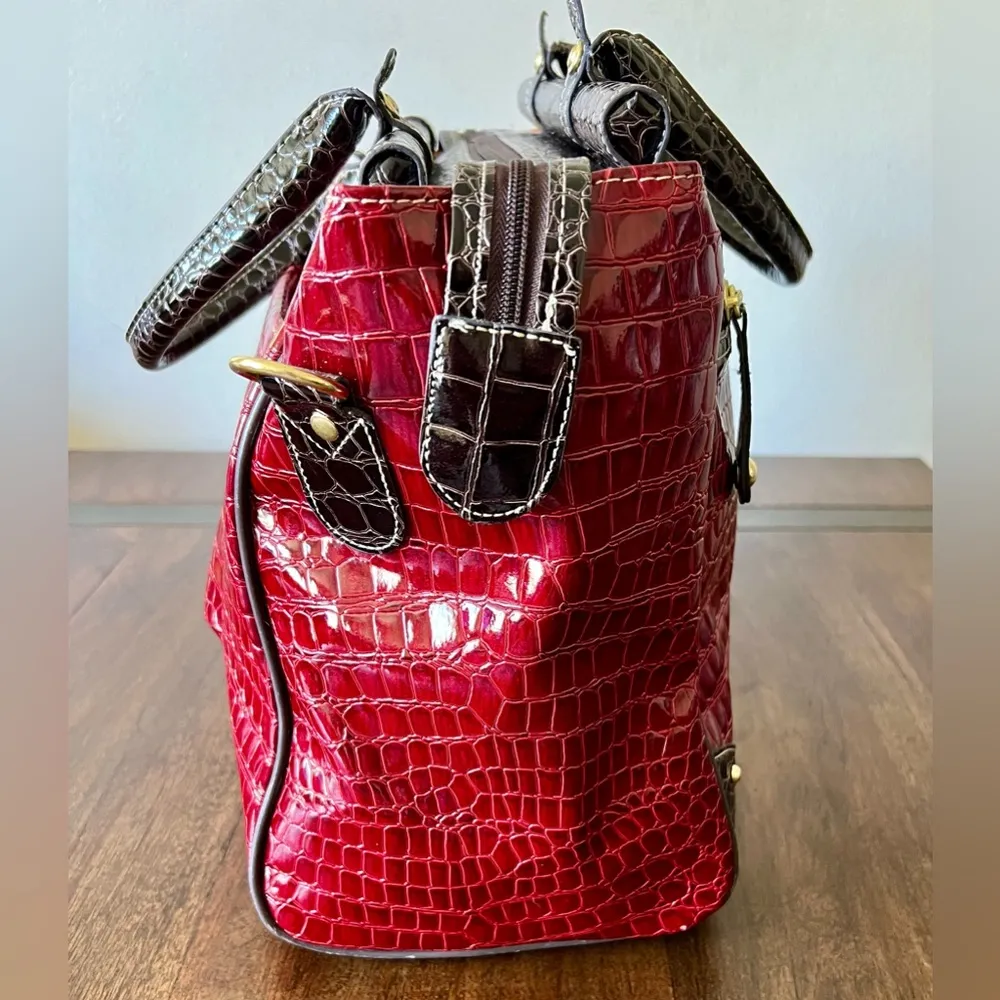 👜 Samantha Brown Burgundy Croco Embossed Overnight Travel Bag 12.5”H x 14”W Red - Image 5