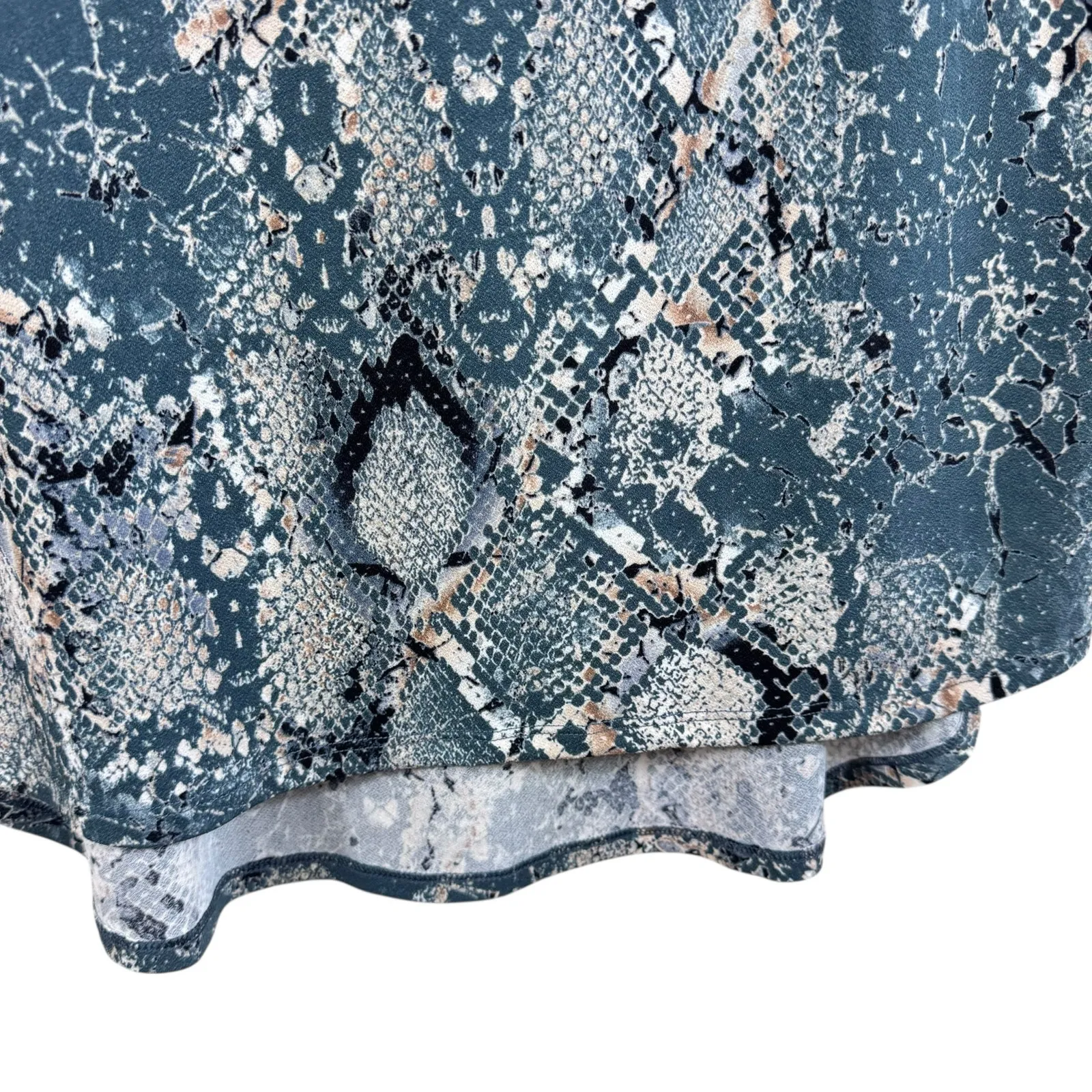 Christian Siriano Snakeskin Print V - Image 4