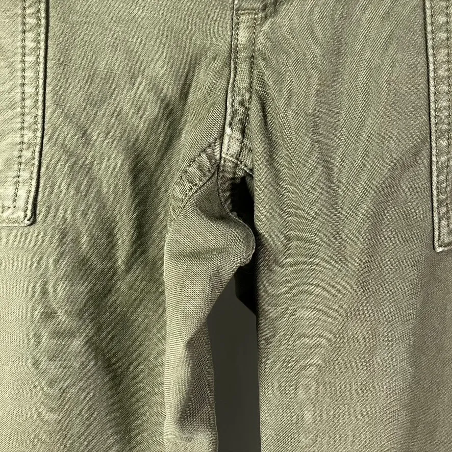 TNA Aritzia Olive Green Utility‎ Pants Women's Size 4 Casual Straight Leg - Image 5