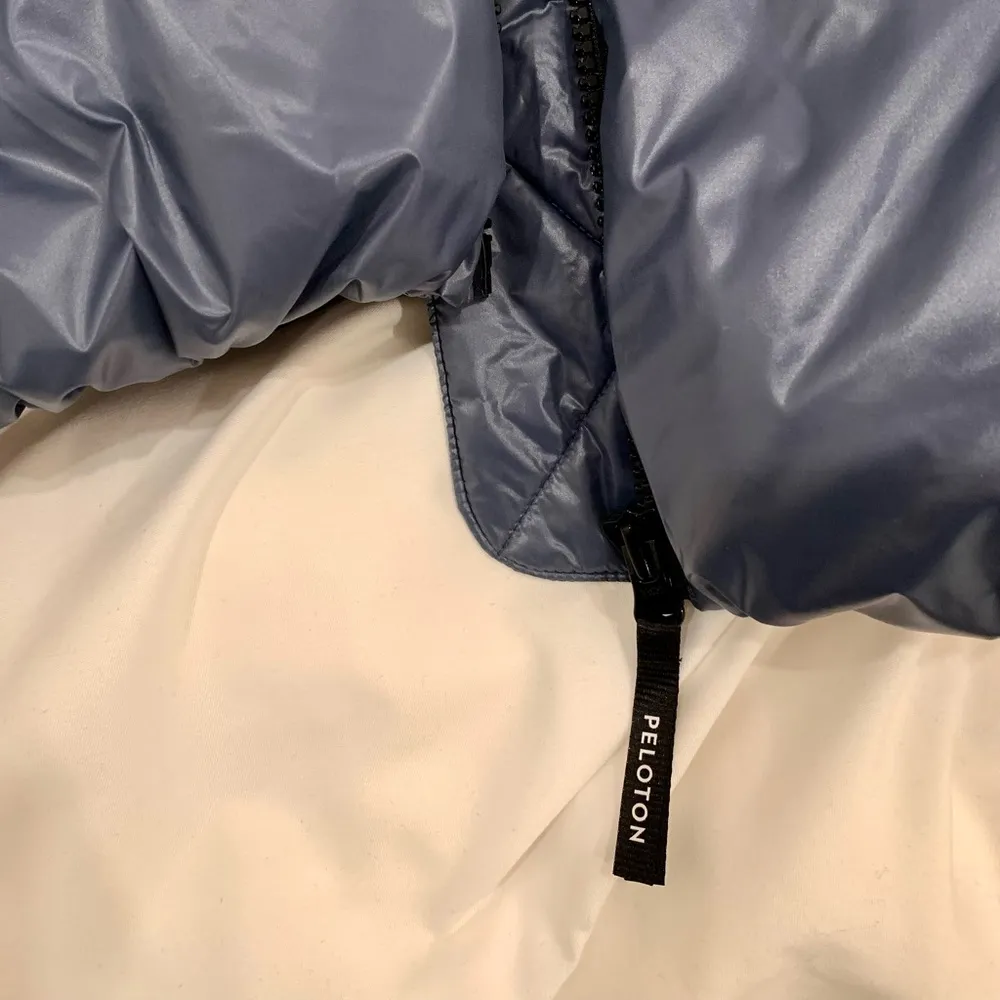 NEW peloton colorblock puffer jacket winter ski coat s - Image 6