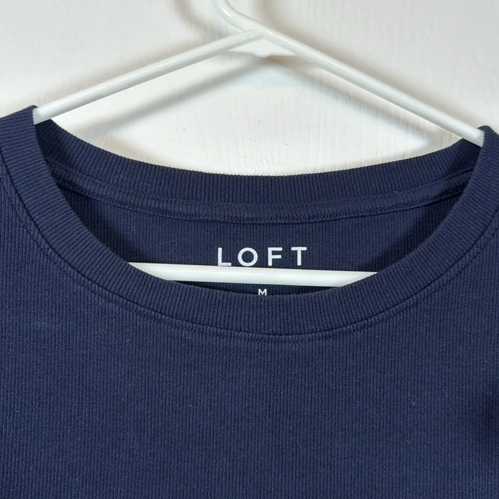 LOFT Ann Taylor Ruffle Cap Sleeves Crewneck Blouse Size Med EUC #5595 - Image 4