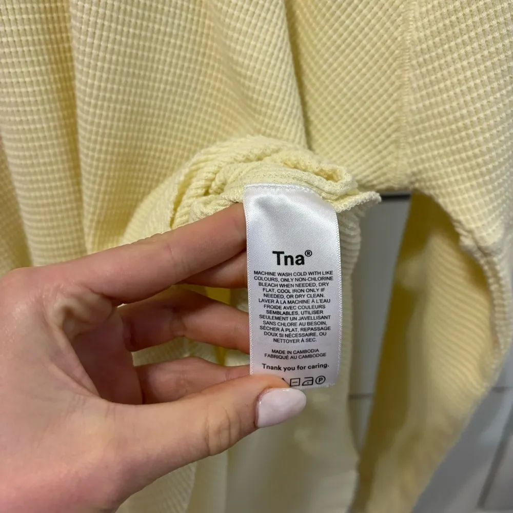 Aritzia TNA Yellow Thermal Top Size XS - Image 6