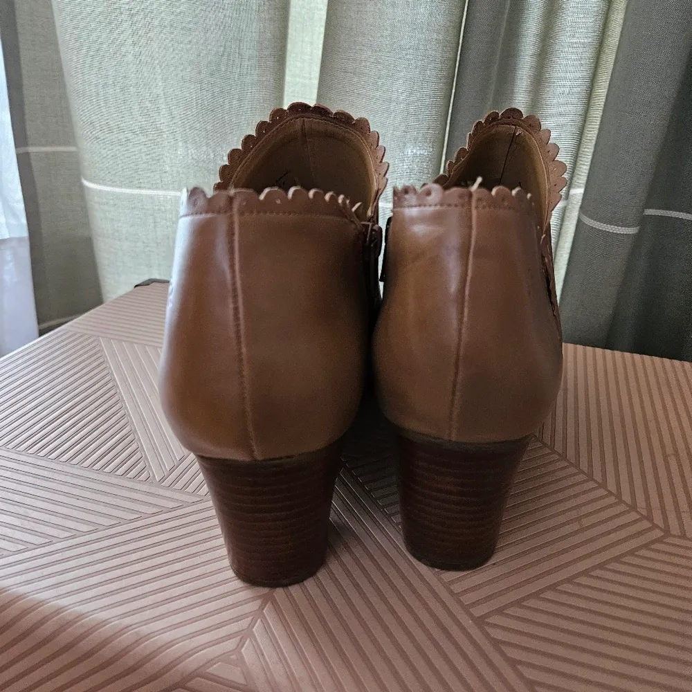 Jack Rogers Booties Brown Tan Leather Ankle Boots Marianne Scallop Trim Casual - Image 5