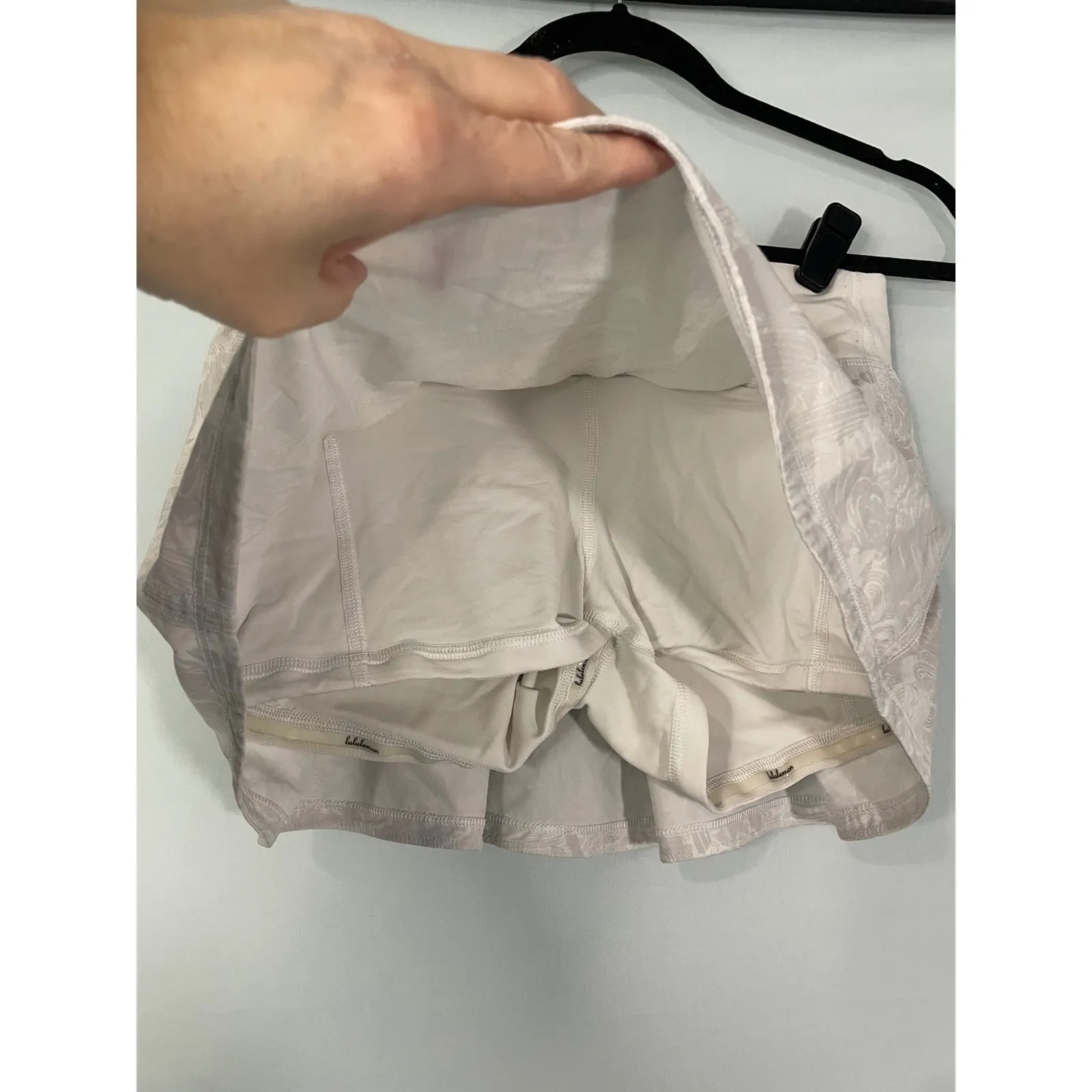 Lululemon Pace Rival Skort Tropical Shadow Starlight Multi/Alpine White Size 4 - Image 2