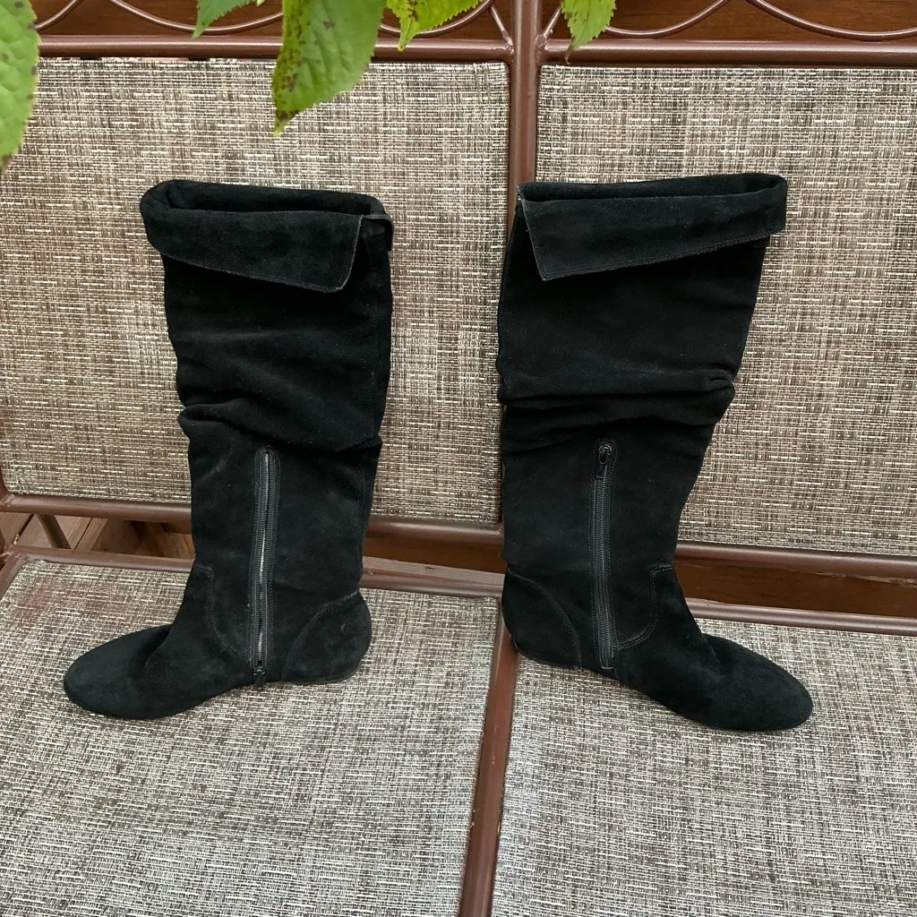 Suede leather pull on boots 🖤🖤 - Image 2