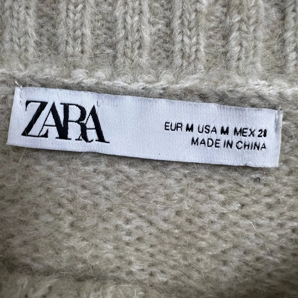 Zara alpaca wool blend cropped rhinestone bows cardigan sweater and tank set - Image 5