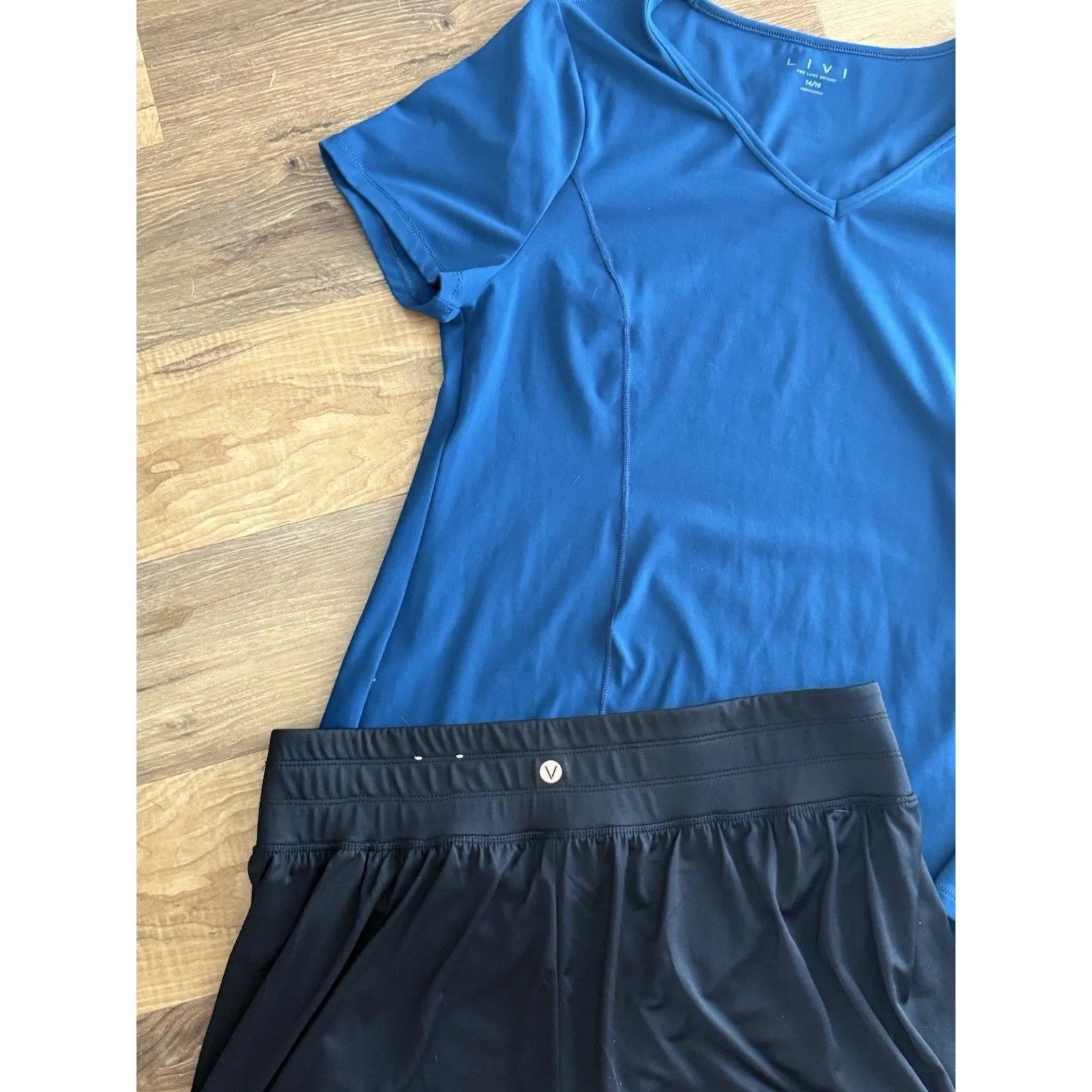 LANE BRYANT  LIVI Activewear Workout Shorts & Short Sleeve‎ SET -Women’s 14-16 L - Image 2