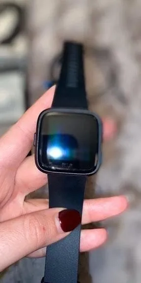 Fitbit Versa Watch - Image 2