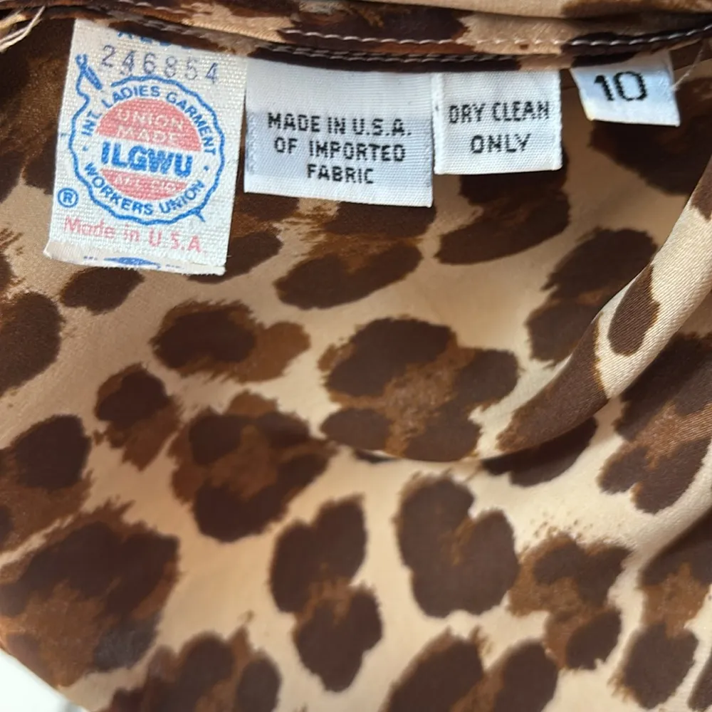 Gloria Sachs Animal Print Mock Neck Blouse Vintage Union Made in USA Top Size 10 Tan - Image 6