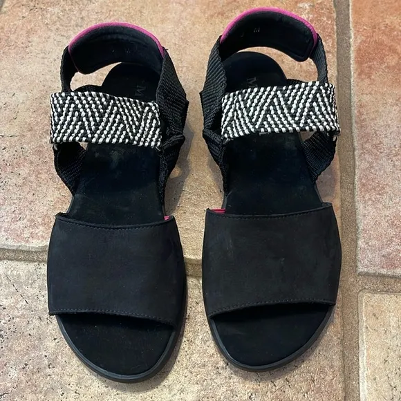 Sesto menucci slip on sandal size 6 - Image 2