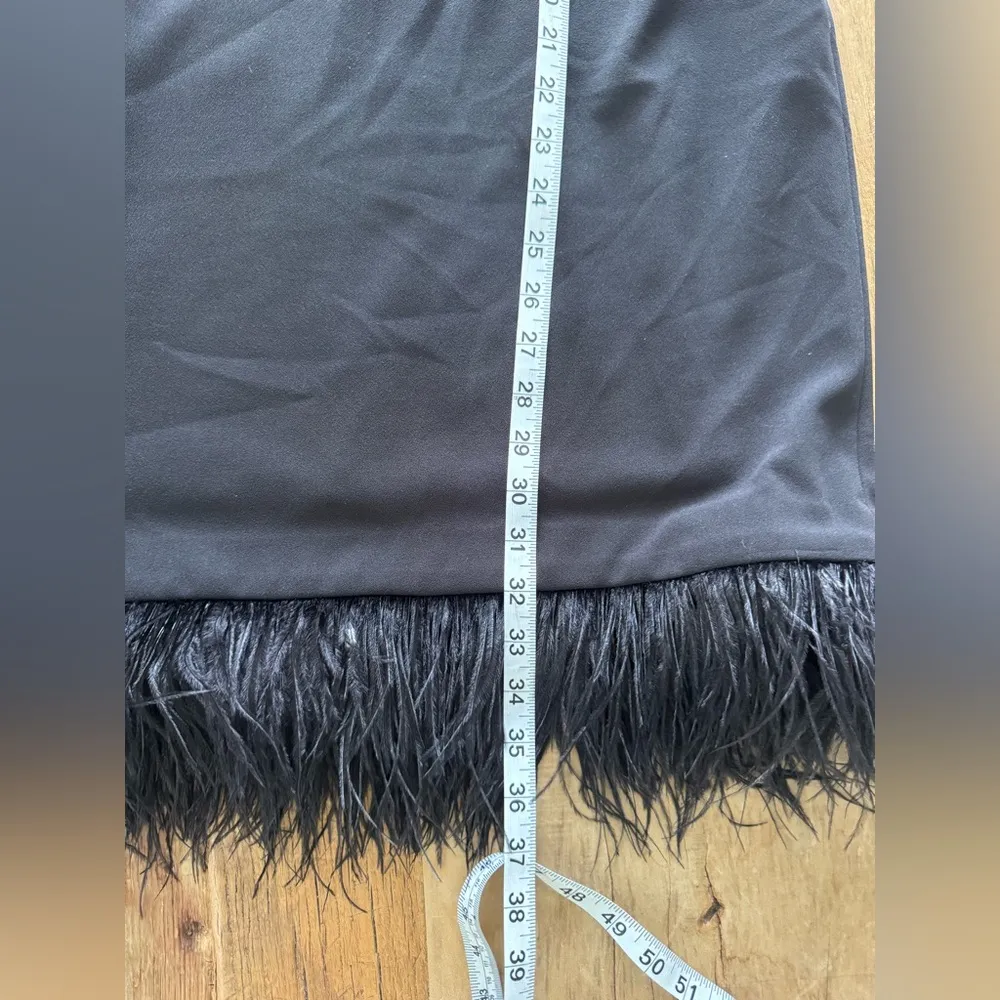 NWOT Vince Camuto Black Off Shoulder Dress~Ostrich Feathers on Hem~Large - Image 7