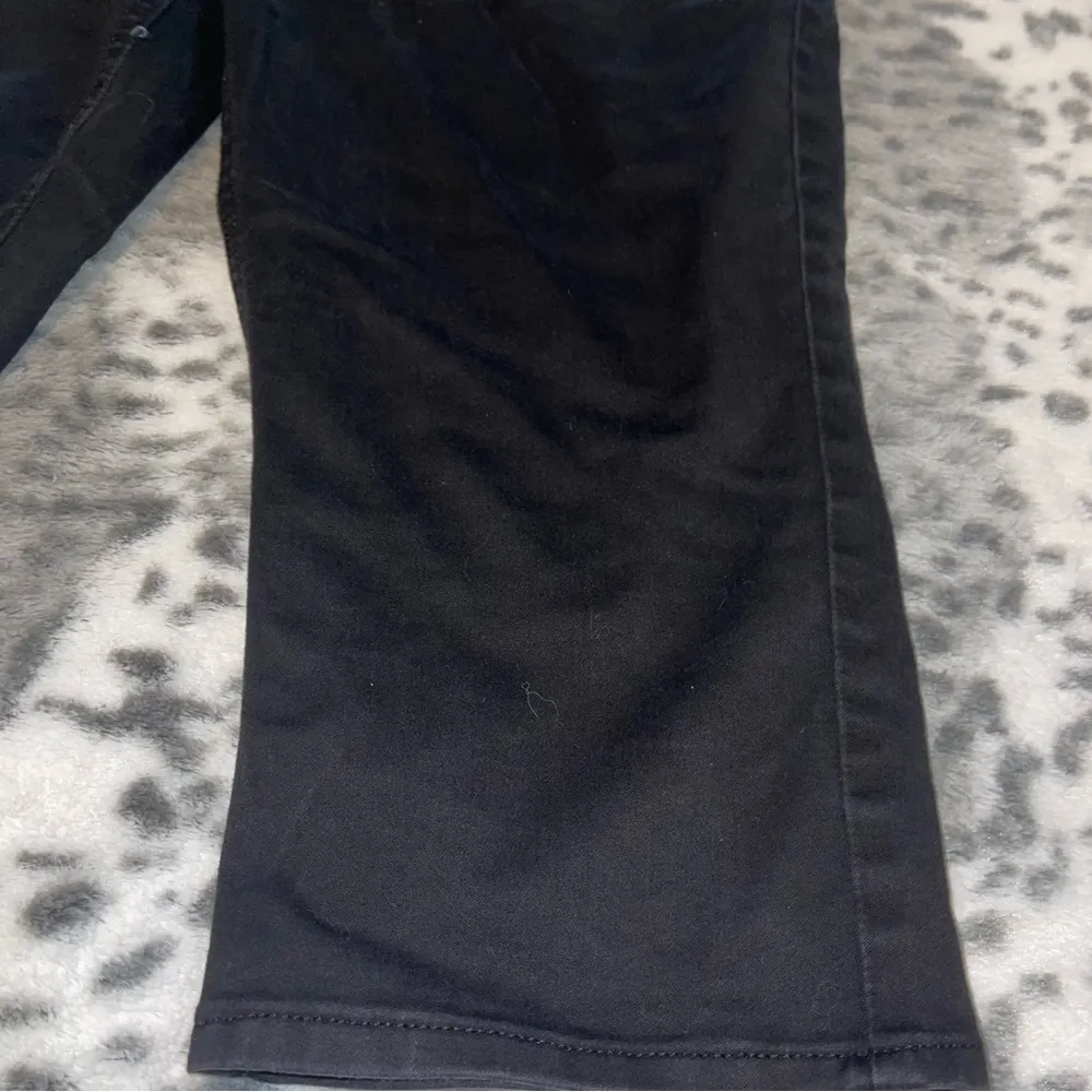 Riders by Lee Capris - Image 2