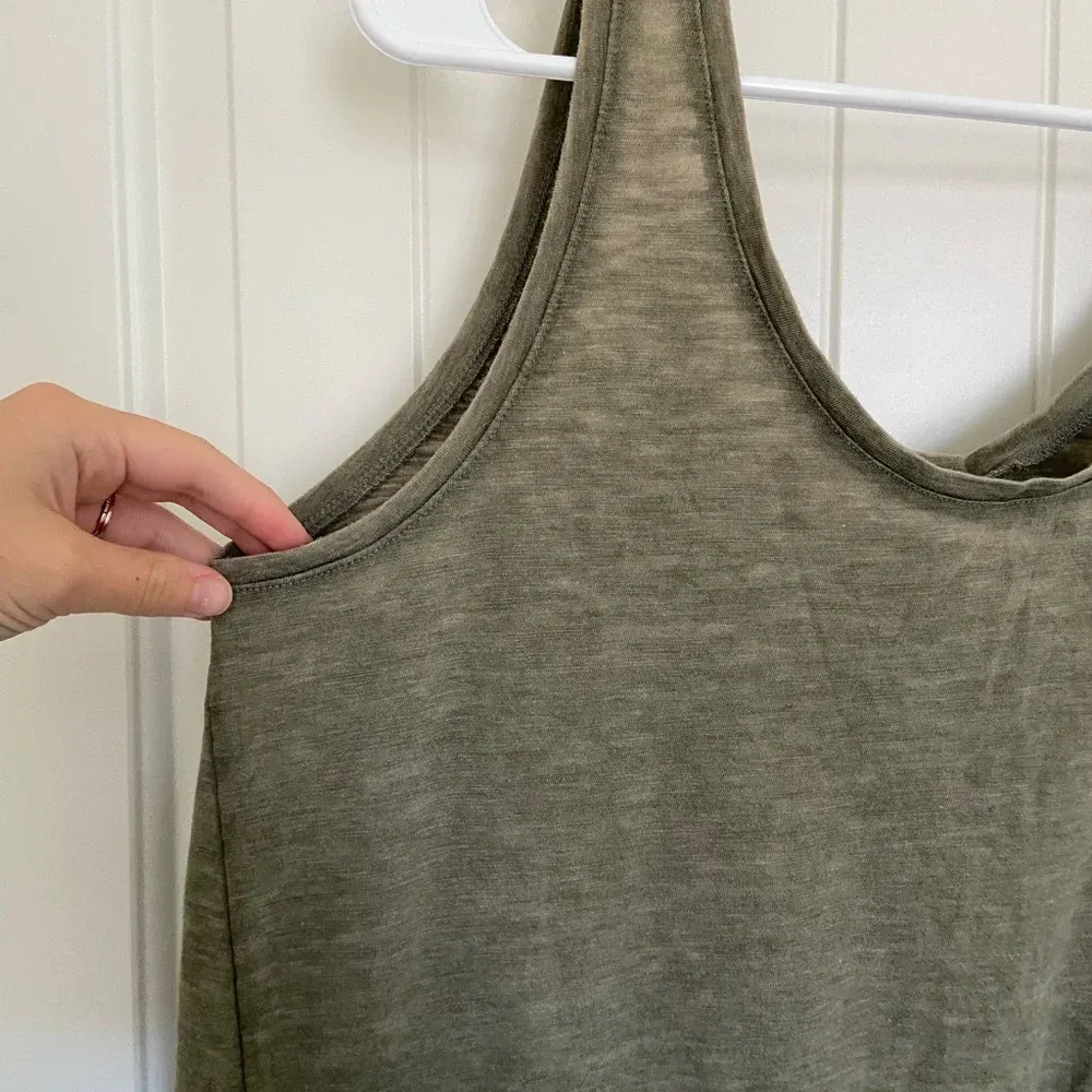 NWT‎ | Universal Thread women’s green loose fit tank top — medium - Image 2