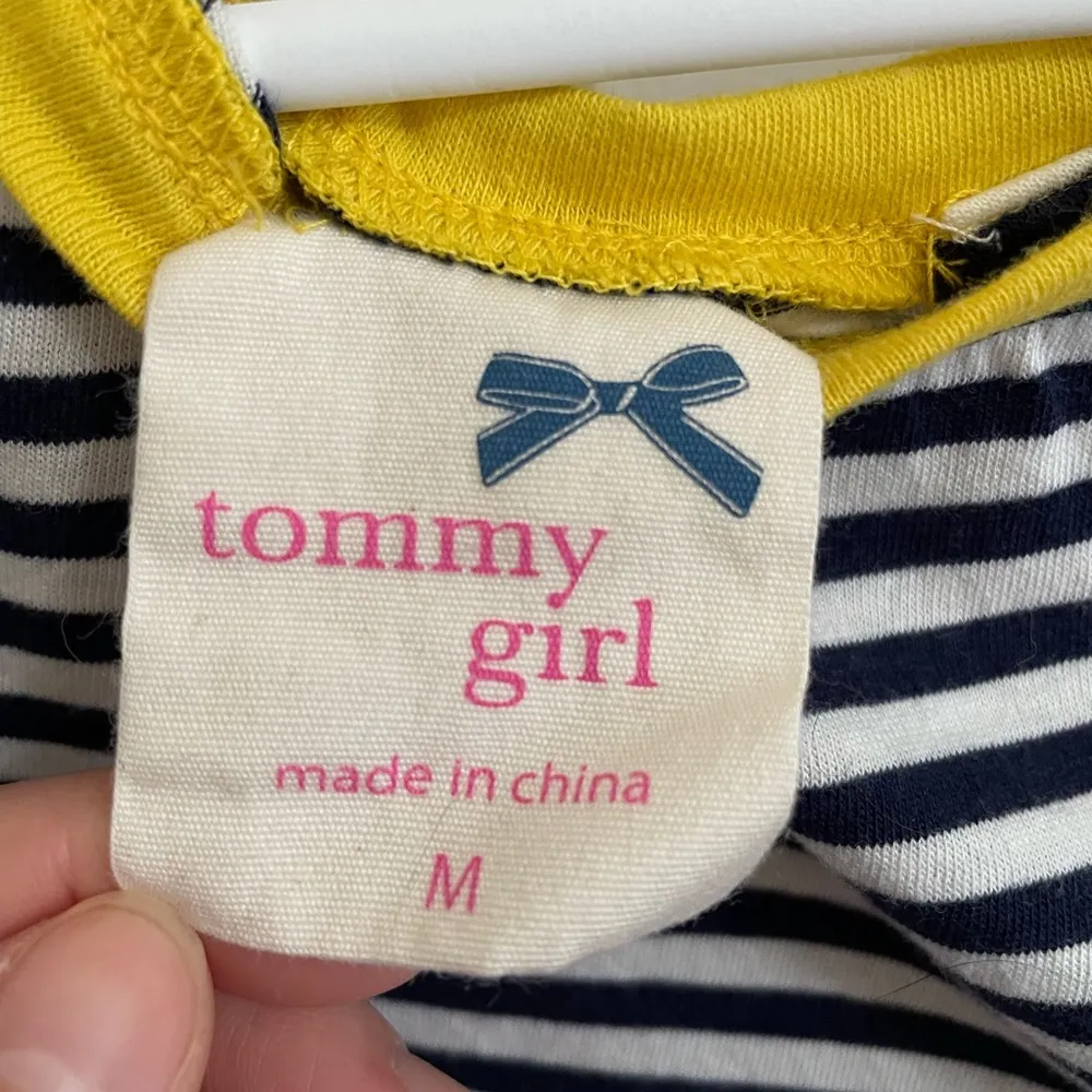 Tommy Girl Juniors Navy & White Blouse w Yellow Pocket Buttons Along Back SZ M. - Image 8